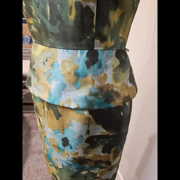 Elegant Multicolor Sleeveless Dress - Picture 4 of 8